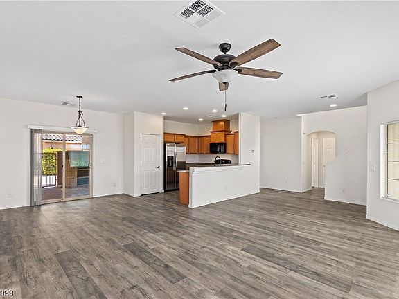 5th image of 9143 Hermosa Valley St