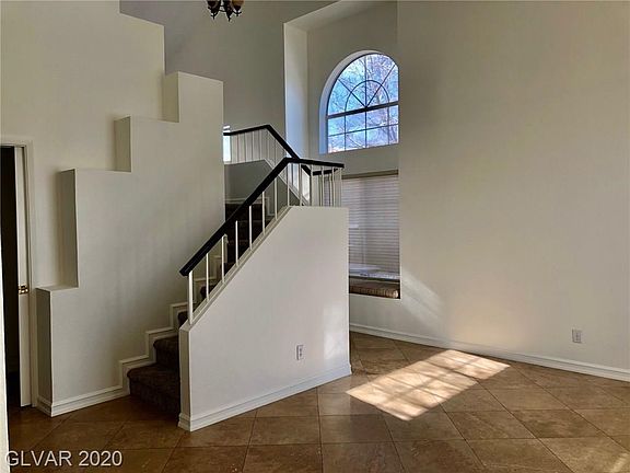 4th image of 9424 Valley Hills Ave