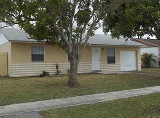 8120 SW 7th Ct, North Lauderdale, FL 33068