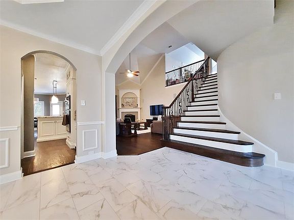 3rd image of 13694 Badger Creek Dr