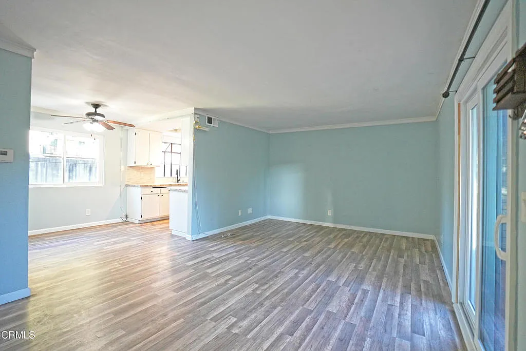 3 bed, 2.5 bath, 1172 sqft, $4,000 — Photo 1