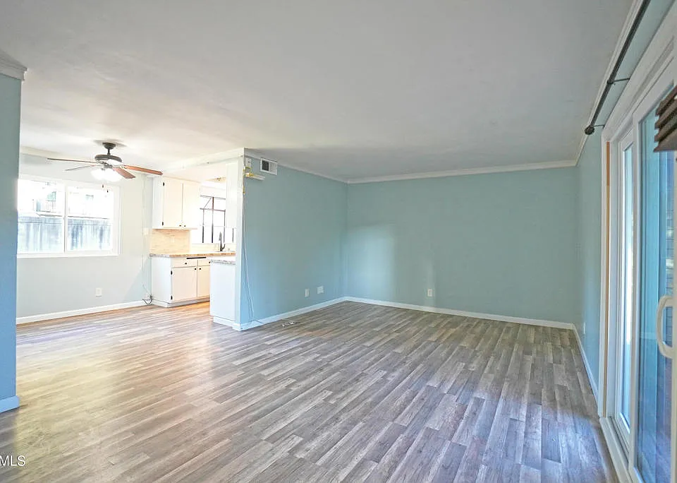 434 N Oakland Ave #2