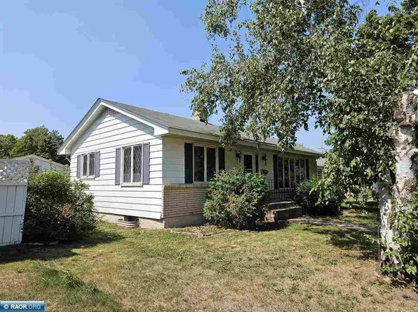 2421 8th Ave E, Hibbing, MN 55746