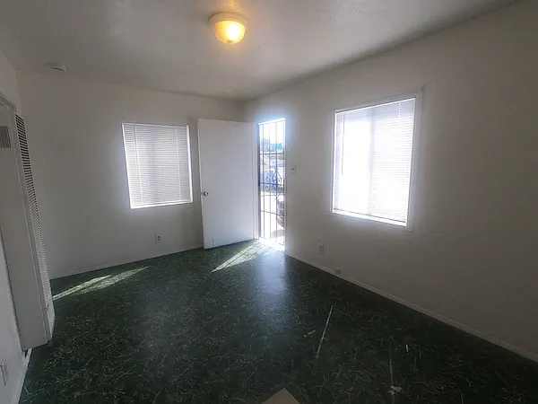160 W San Ysidro Blvd #4 — Photo 7