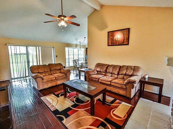4th image of 16631 Loch Katrine Ln