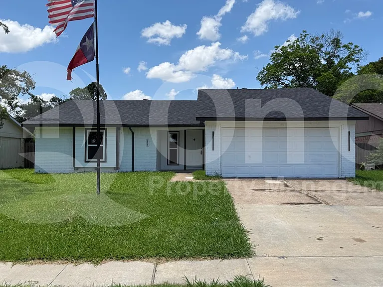 633 Stroud Ln — Photo 16