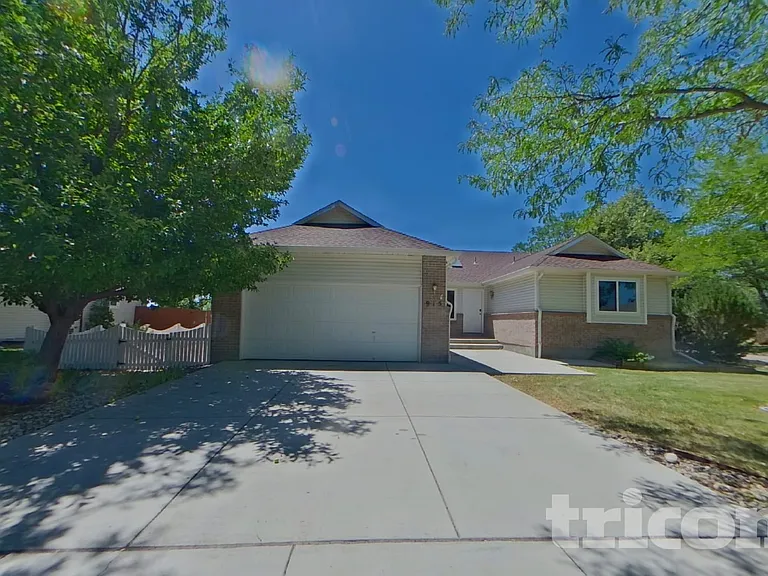 915 Welch Ave — Photo 1