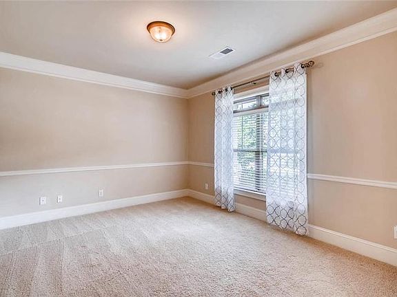 3rd image of 3011 Lacy Ln #18