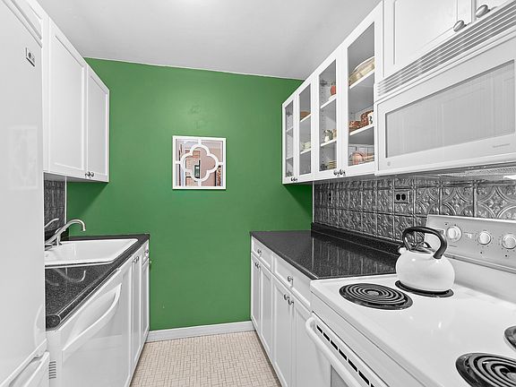 2nd image of 23 E 10th St APT 228