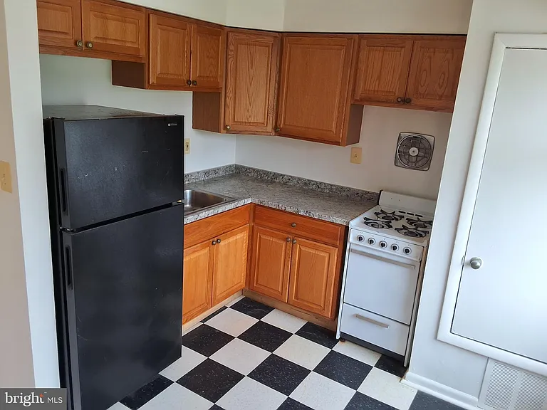 3241 Ely Pl SE #303 — Photo 4