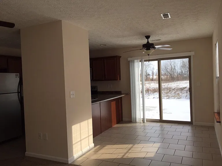 115 Waterpoint Dr — Photo 14
