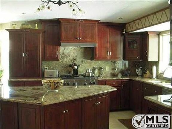 5th image of 3201 Avenida Hacienda #House