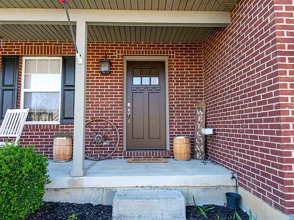 2nd image of 1103 Amblewood Ct