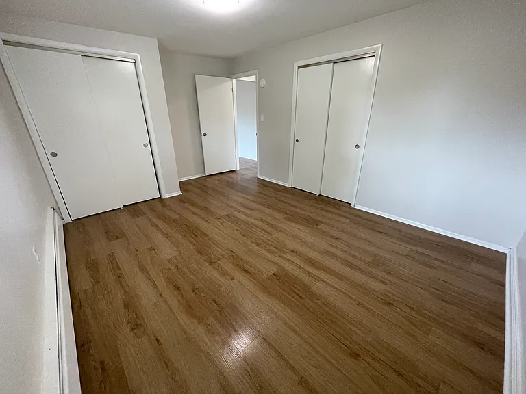 8952 White Oak Ave #4 — Photo 9