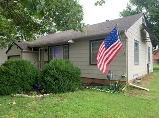 314 N Pine St, Inman, KS 67546