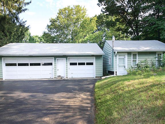 5th image of 8400 N Riverview Dr