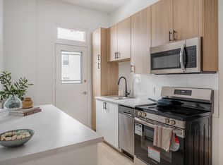 120 Wurtemburg, Ottawa, ON K1N 8M3