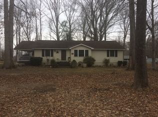 8915 Robert E Lee Dr, Spotsylvania, VA 22551