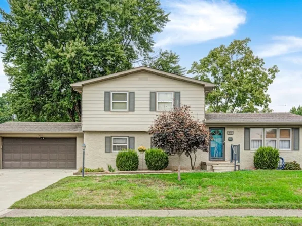 1400 Denver Dr, Plainfield, IN 46168