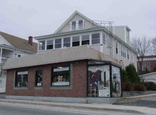 670 Killingly St, Johnston, RI 02919