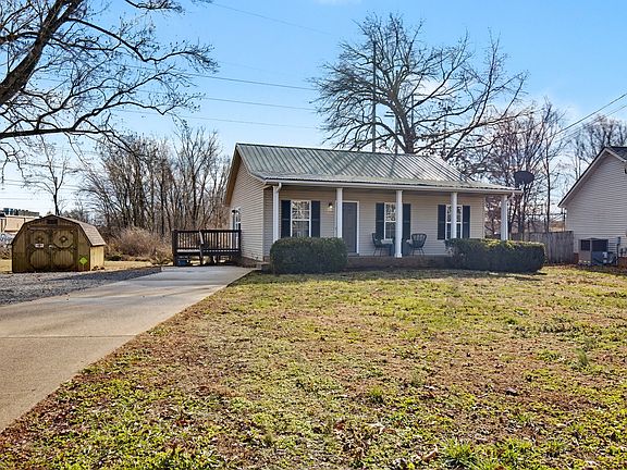 3rd image of 256 Fritz Cir