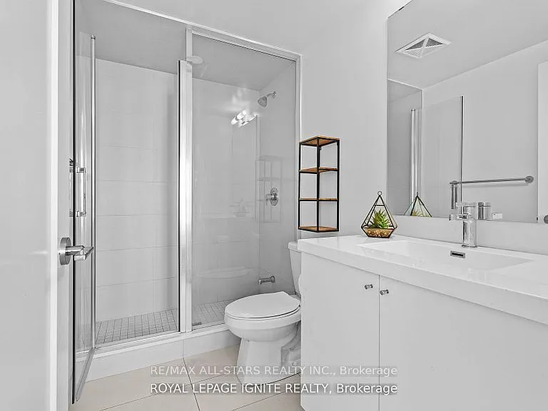 2550 Simcoe St N #214 — Photo 8