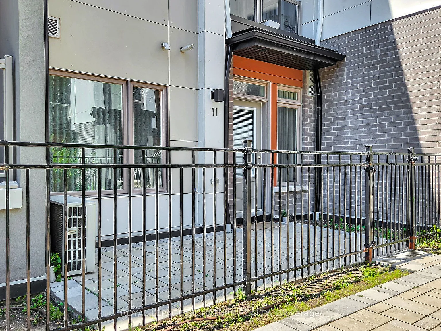 1 bed, $2,000 — Photo 2