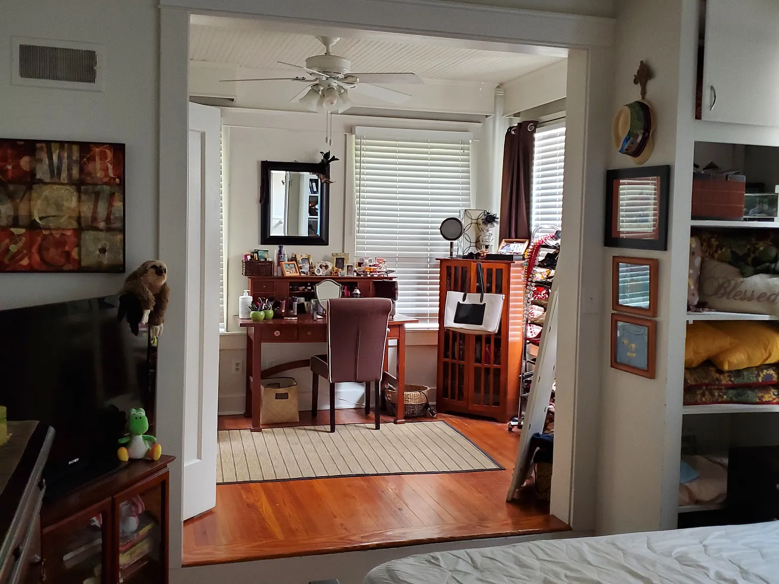 3 bed, 2100 sqft, $2,750 — Photo 3