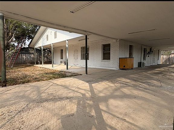 2nd image of 208 Alfredo St