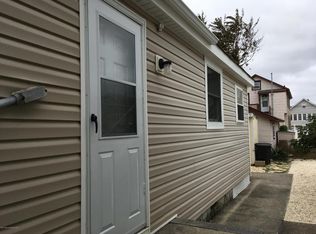 32 North St, Seaside Park, NJ 08752