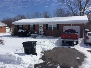 57 Plum St, Stanton, KY 40380