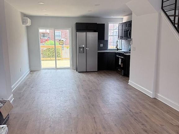 3rd image of 6711 Cornelius St