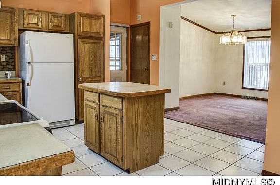 4th image of 1319 Blandina St
