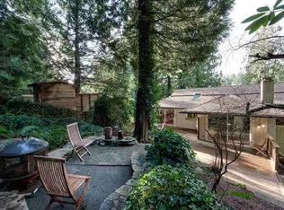 6789 Marine Dr, West Vancouver, BC V7W2S9