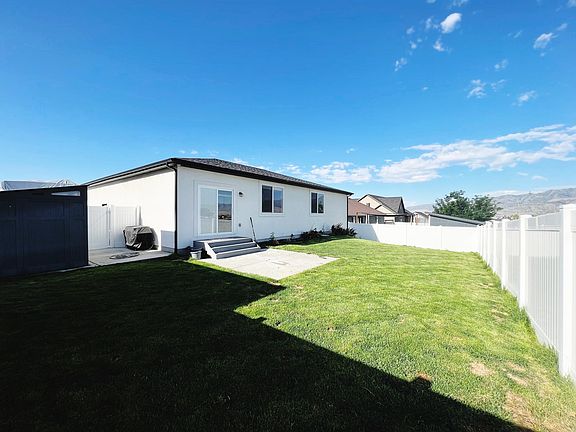 3rd image of 2741 E Clarkstone Dr
