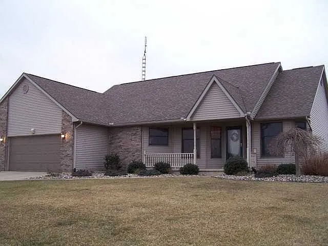 1360 N 200 E photo 1