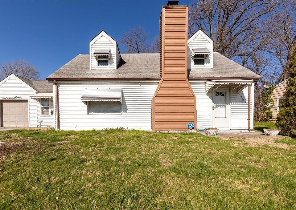 1st image of 10051 Royal Dr