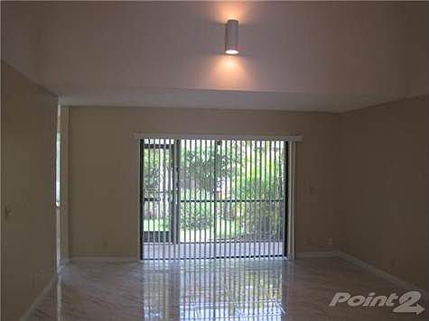 3rd image of 11533 NW 42nd St