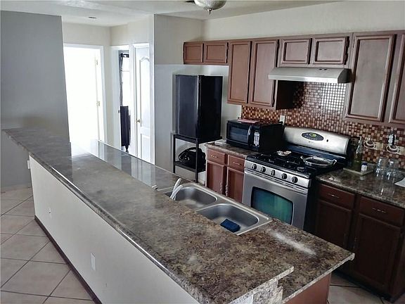 5th image of 11737 Imperial Gem Ave