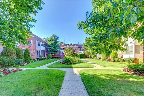 285 Central Ave #E5 Photo 1