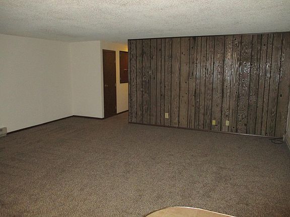 4th image of 811 N West St