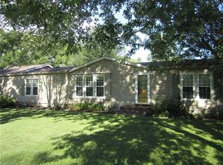 18439 Baird Rd, Wellington, OH 44090