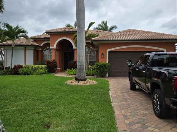 5038 Sorrento Ct, Cape Coral, FL 33904
