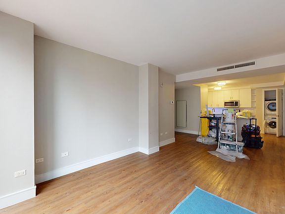 5th image of 237 E 34th St #1702