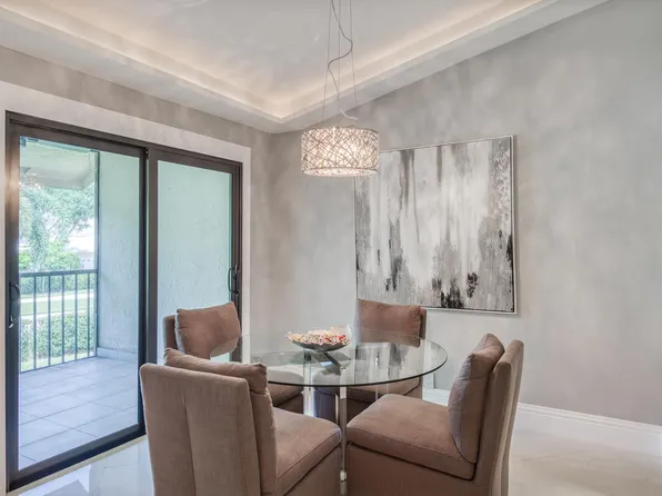 15 Lexington Lane E #G, Palm Beach Gardens, FL 33418
