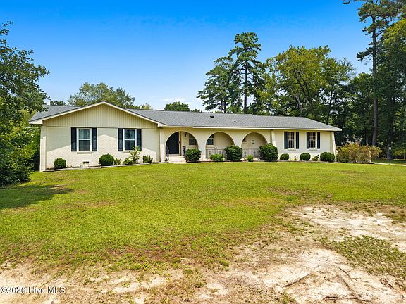 2nd image of 423 S Edgewood Circle