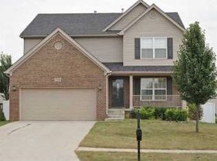 7001 Black Walnut Cir, Louisville, KY