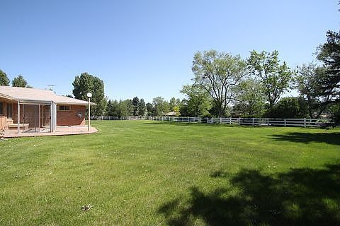 COVERED PATIO OVERLOOKS YARD