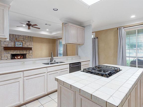 5th image of 5020 Eaheart Cir