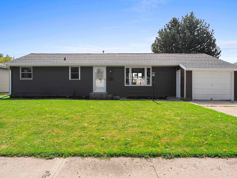 1st image of 1682 Debra Ln